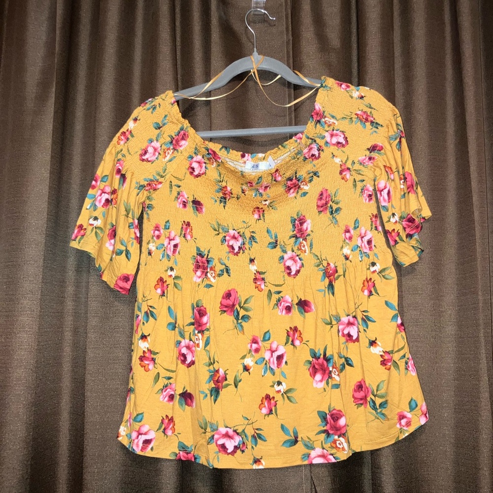 Rick’s Floral Yellow Top for Women, Smocked Front and Back